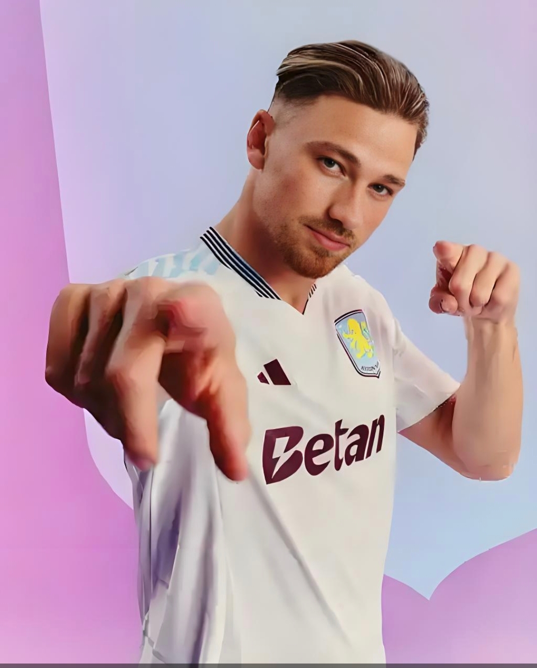 jiuyou-关于集结日体能课后，阿斯顿维拉外线爆发备战意甲，质疑声仍在，年轻球员得到机会的信息