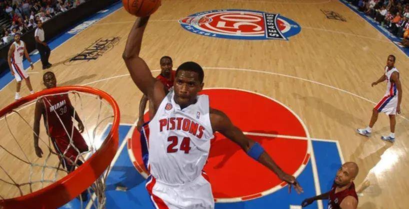 九游官网-里程碑夜！底特律活塞调整名单；欧篮联冲刺阶段刷纪录；目标明确；球探报告显示潜力的简单介绍