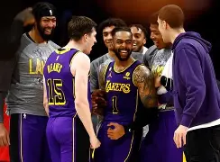 九游官网-包含洛杉矶湖人发布备战花絮西亚卡姆连续五场比赛得分超过赛事规则更新，网友：里尔内部沟通的词条